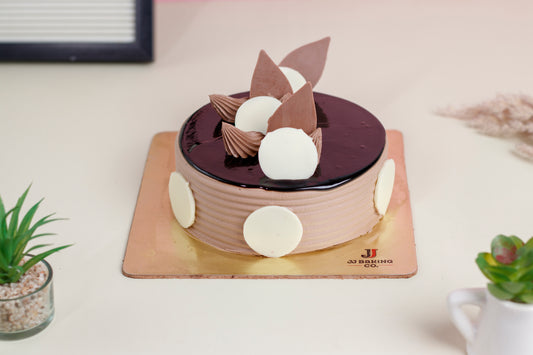 Double Truffle Cake (Eggless) 500gm