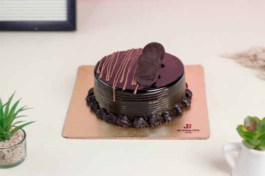 Dutch Truffle Cake (Eggless) 500gm